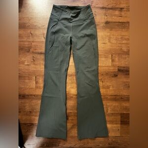 Lululemon Groove Pant Flared Leg, Olive Size 6